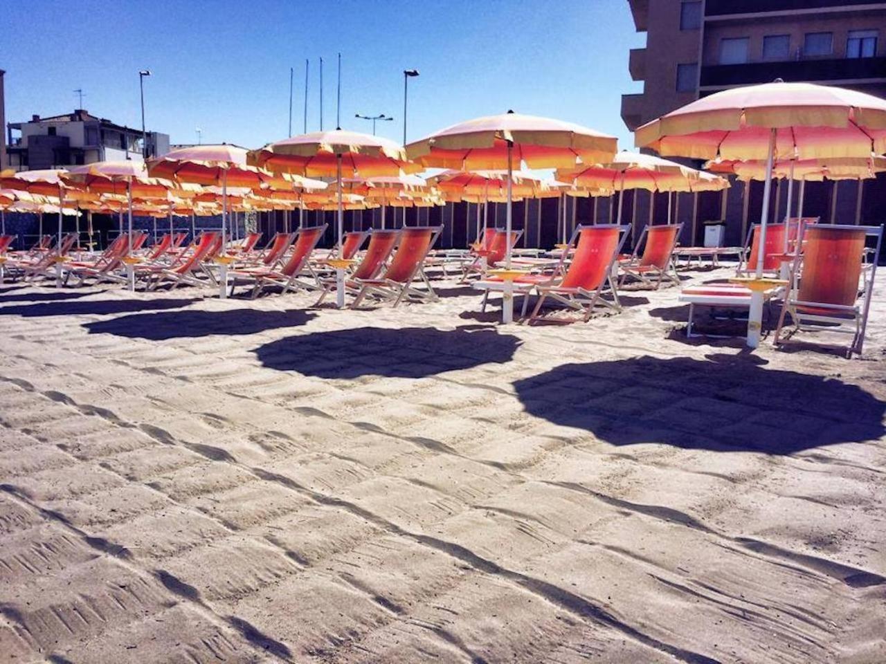 Hotel Il Delfino San Vincenzo Exterior photo